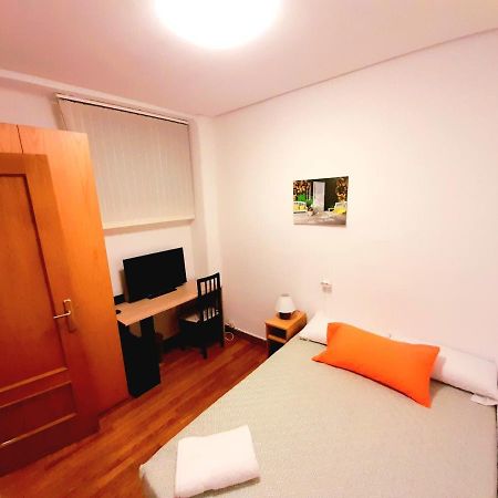 Habitacion Centrica En Pamplona Buitenkant foto